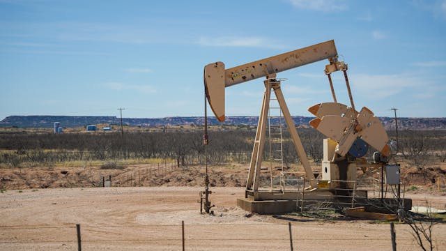 oil etf buying spree.jpg