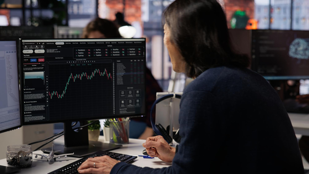 12 Best Oil and Gas ETFs to Buy in 2026