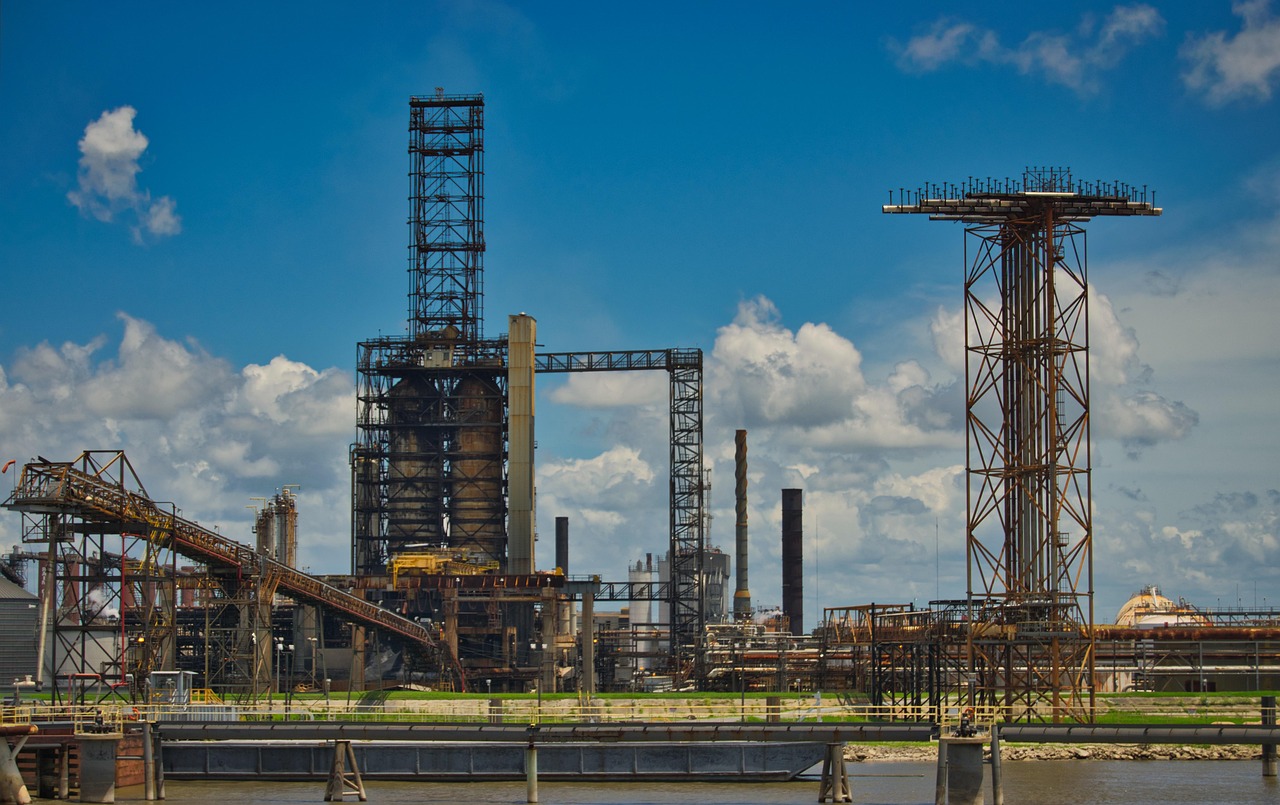 A Primer on Oil Price Spreads: WTI vs. Brent