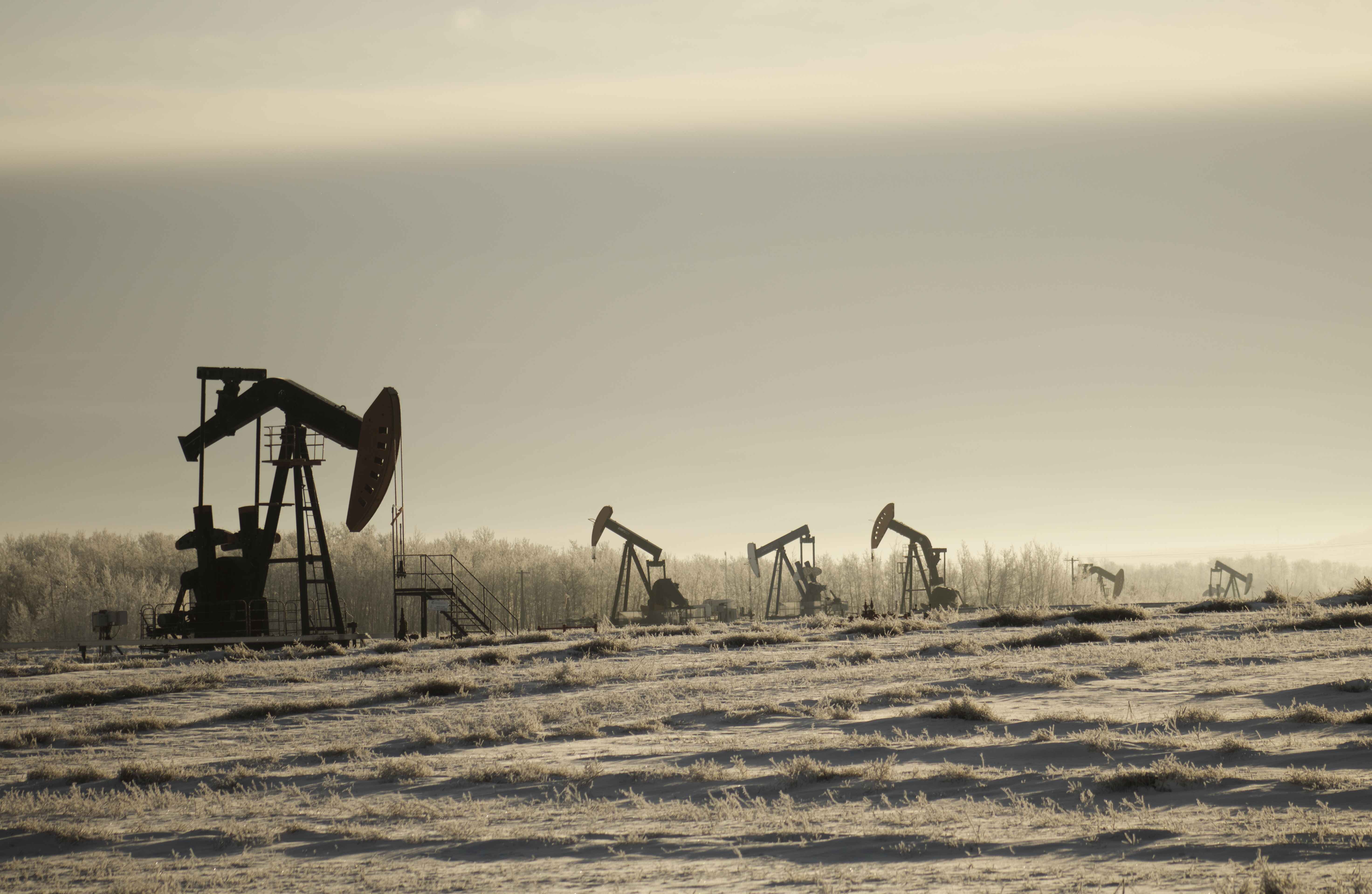 Investing in Oil Wells: What You Need to Know