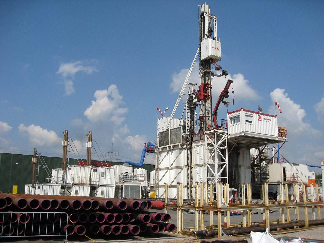 Upstream Oil and Gas Drilling Fundamentals: An Educational Guide