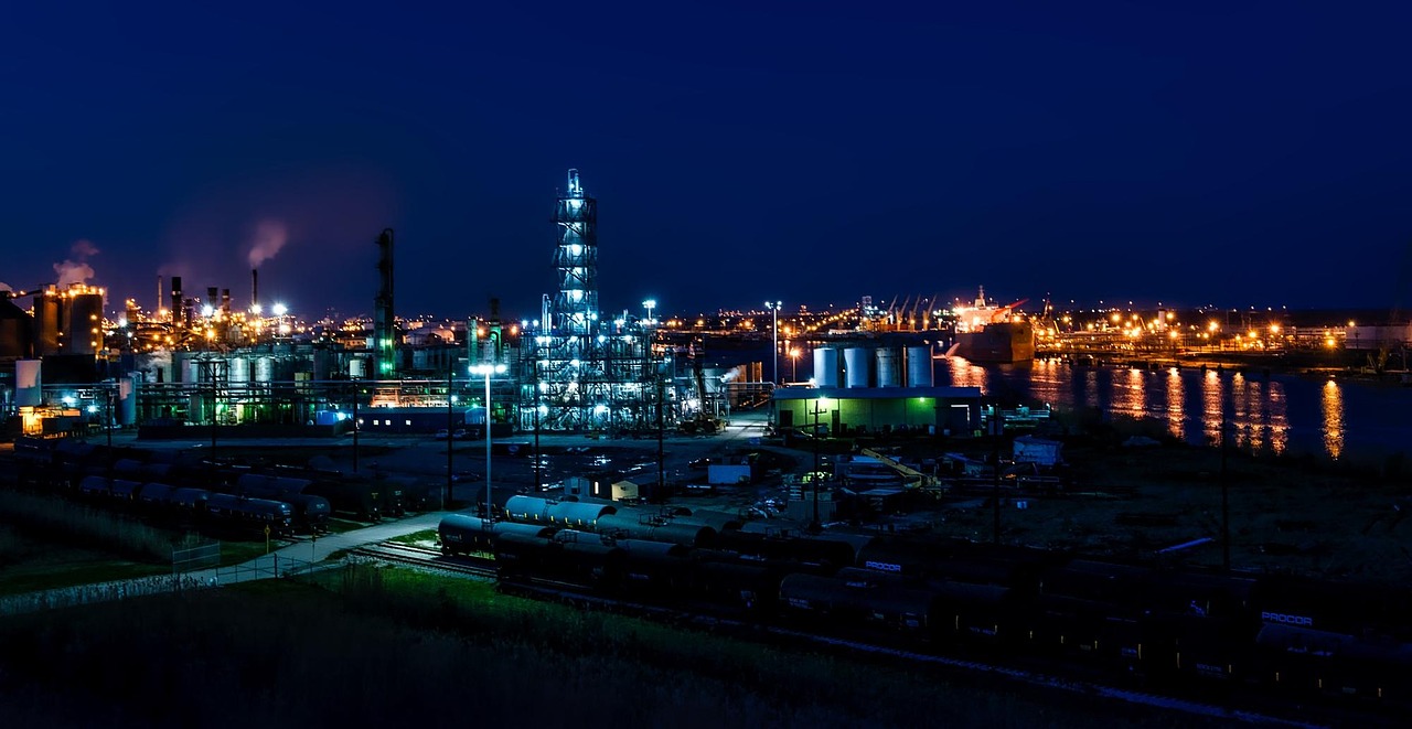 From Reservoir to Retail: How the Oil and Gas Value Chain Works