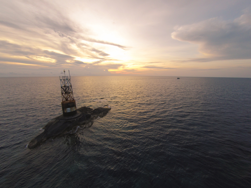 Upstream vs Downstream Oil & Gas: Key Differences Explained